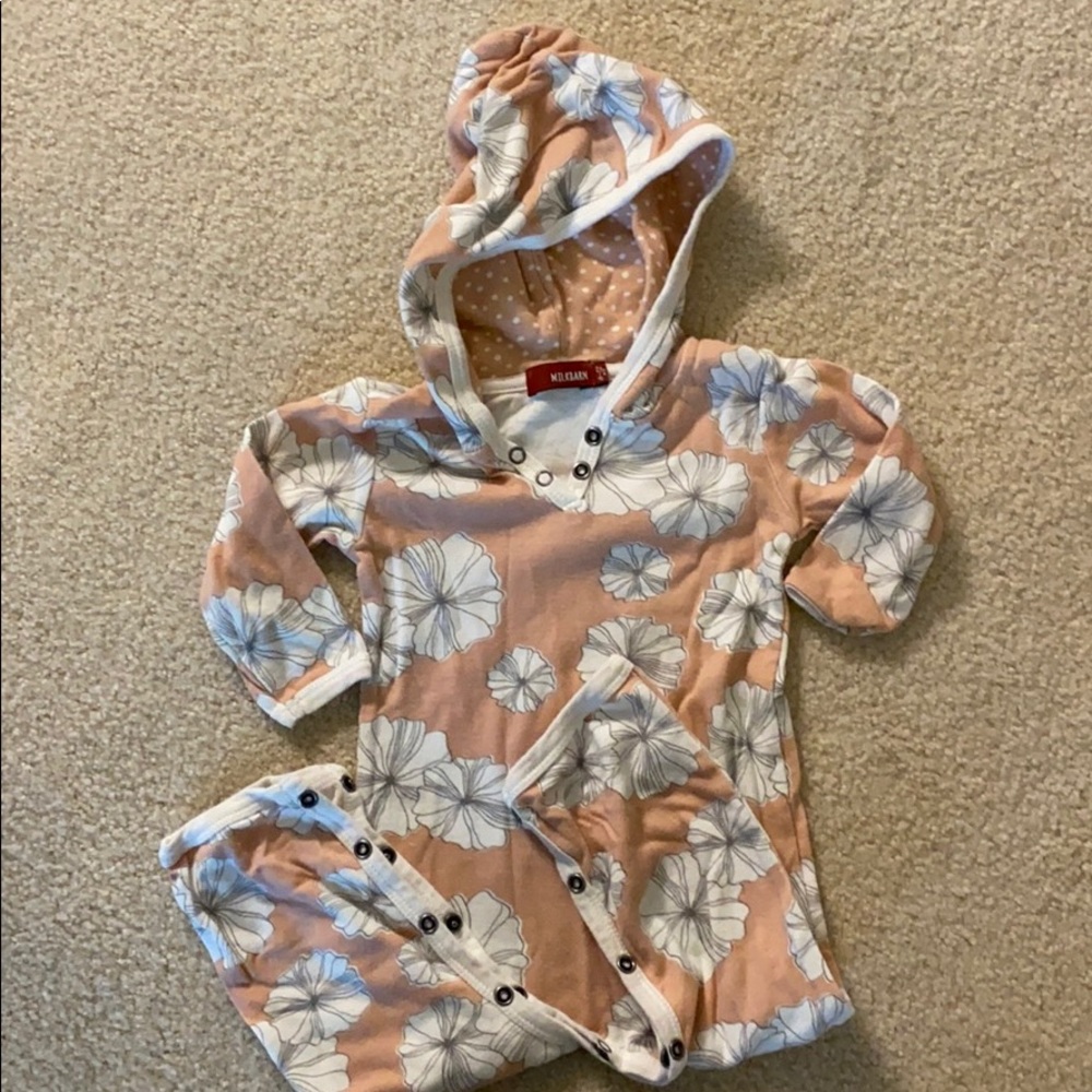 Milk barn one piece